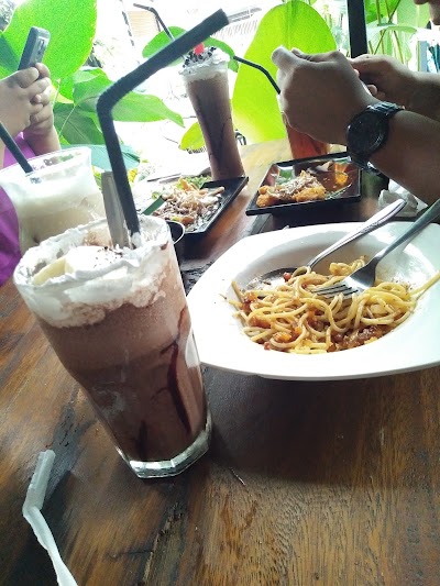 Photos of Go Rich Bar & Kitchen