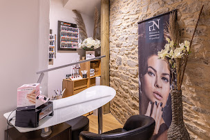 Photo n°21 de Aurore by Hélène, coiffeur styliste visagiste & Barber à Lanvallay (Barbier)