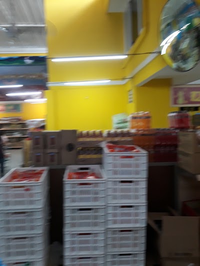 Photos of Mercaderia Fair & Good