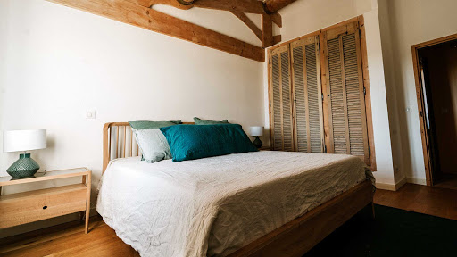 Photo de Mas d'Estieu | Luxury Family Holiday House Accommodation Pool Spa Cucuron South Luberon Provence à Ansouis (84240)