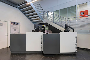 Photo n°9 de RENAULT LA DEFENSE - RRG à Nanterre (Concessionnaire automobile)