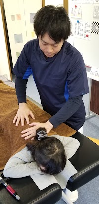 ぱちぱちカイロプラクティック