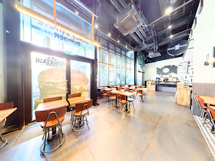 Photo n°36 de Black & White Burger Bordeaux à Bordeaux (Restaurant végétarien)