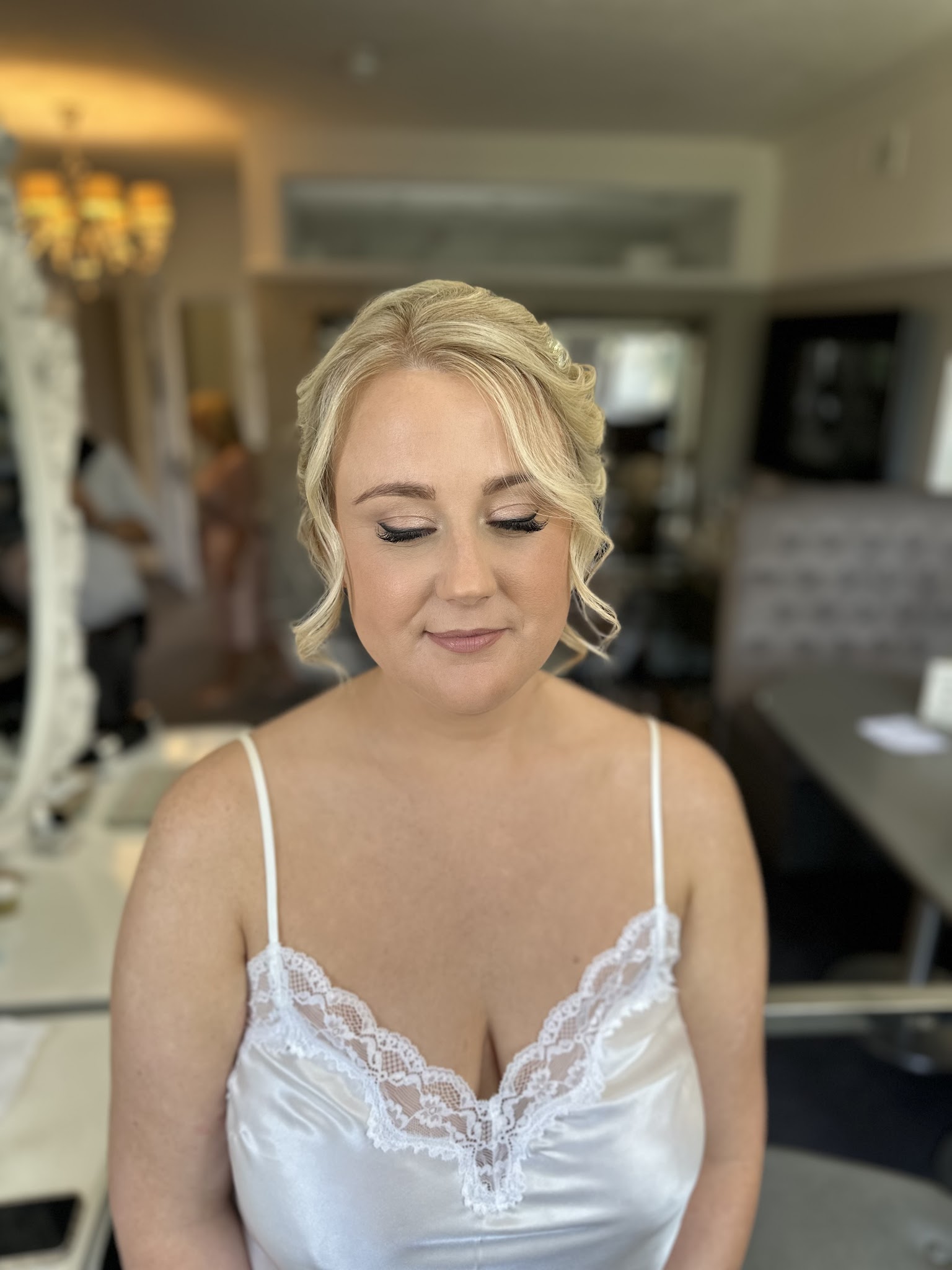Wedding Hair Stylist & Makeup Artist - Laura Holness Bridal - Multi Award Winning! - Makeup Artists - photo 1
