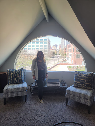Kim Dehoney-Barnett,Indianapolis Realtor, The Stewart Home Group