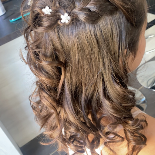 Lge Coiffure à Domicile