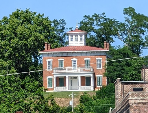 City of Davenport Leclaire House