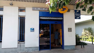 Photo n°1 de La Banque Postale à Saint-Cyr-sur-Loire (Banque d'épargne)