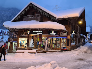 Photo n°1 de SKI REPUBLIC MORZ’NA SPORT – Morzine à Morzine (Magasin de ski)