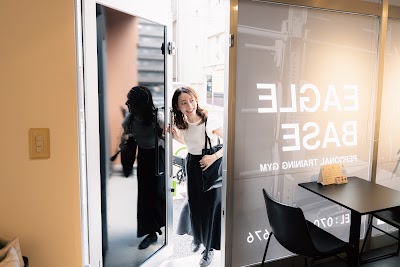 EAGLE BASE西小山店