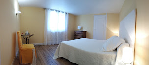 Photo n°2 de Le Clos d'Espalais à Espalais (Court de tennis)