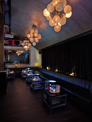 Pierre's Champagne Lounge - Thumbnail