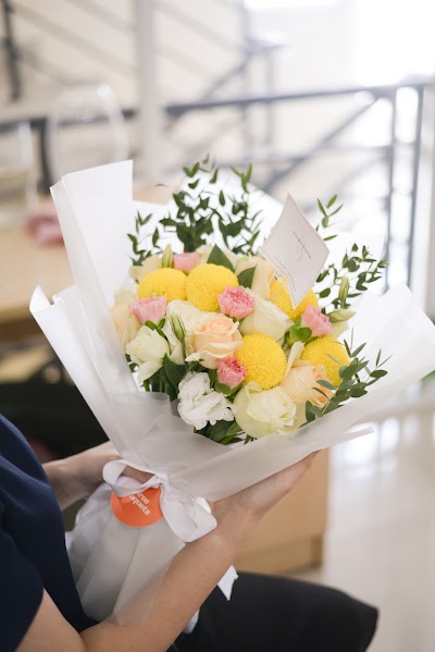 Three Bouquets Florist Jakarta - Toko Bunga Online Jakarta