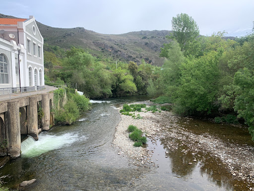 Central hidroeléctrica de Anguiano