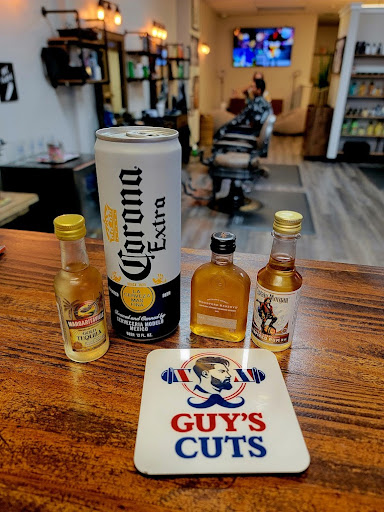 Guy's Cuts - Visual