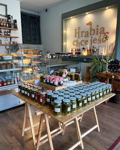 The Countess wants to eat