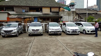 Photos of Rental Mobil Salemba Free Driver
