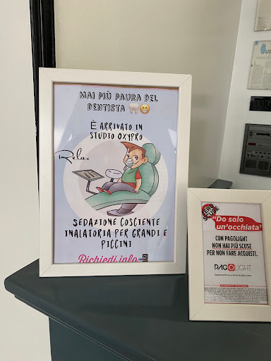 Studio Dentistico Dott.Ssa Angela Petrigliano Ortodonzia, Implantologia, Protesi - Thumbnail
