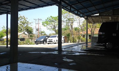 photo of Varien Carwash