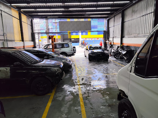 STREET CAR FUNILARIA PINTURA E MARTELINHO