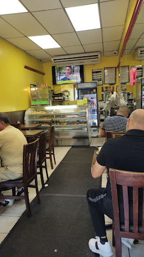 El Pilon Bakery - Thumbnail
