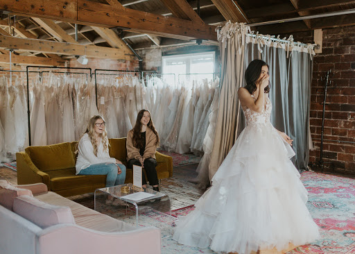 Dearly Consignment Bridal Shop - Thumbnail