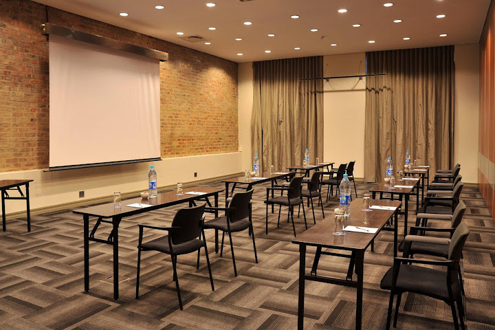 Garden Court Victoria Junction by null