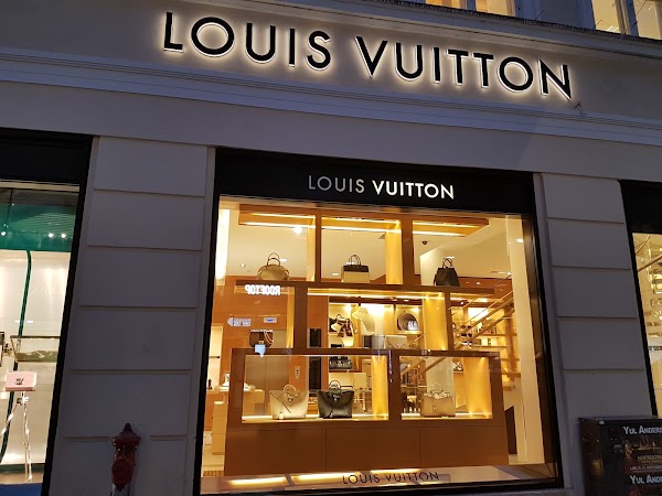 Louis Vuitton, — adresse, telefon, åbningstider, anmeldelser