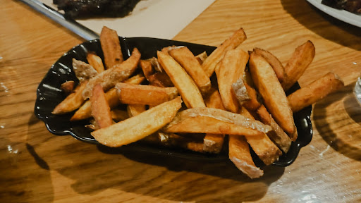 Lino's Barbecue - Visual