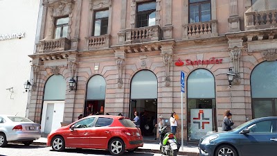 Photos of Banco Santader Serf&iacute;n