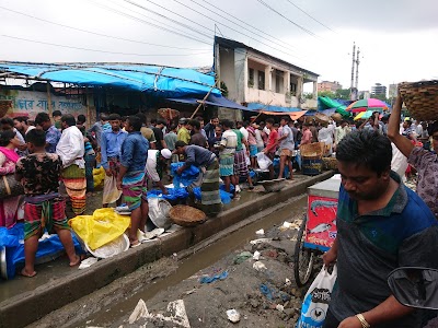 Photos of Karwan Bazar Fish Market