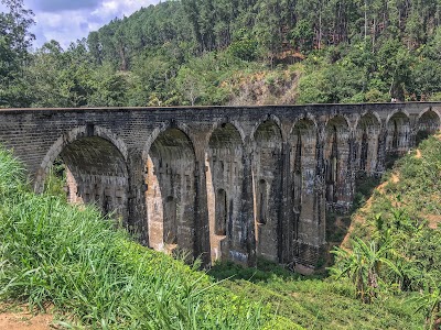 Photos of Nine Arch Gap