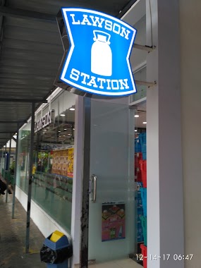 Lawson pasar senen