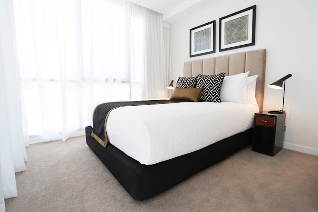 Alex Perry Hotel & Apartments