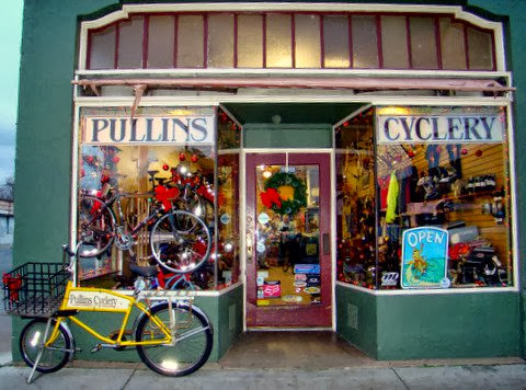 Pullins Cyclery - Visual