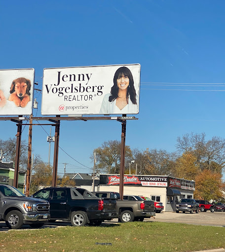 Jenny Vogelsberg @properties La Crosse Gallery - United States
