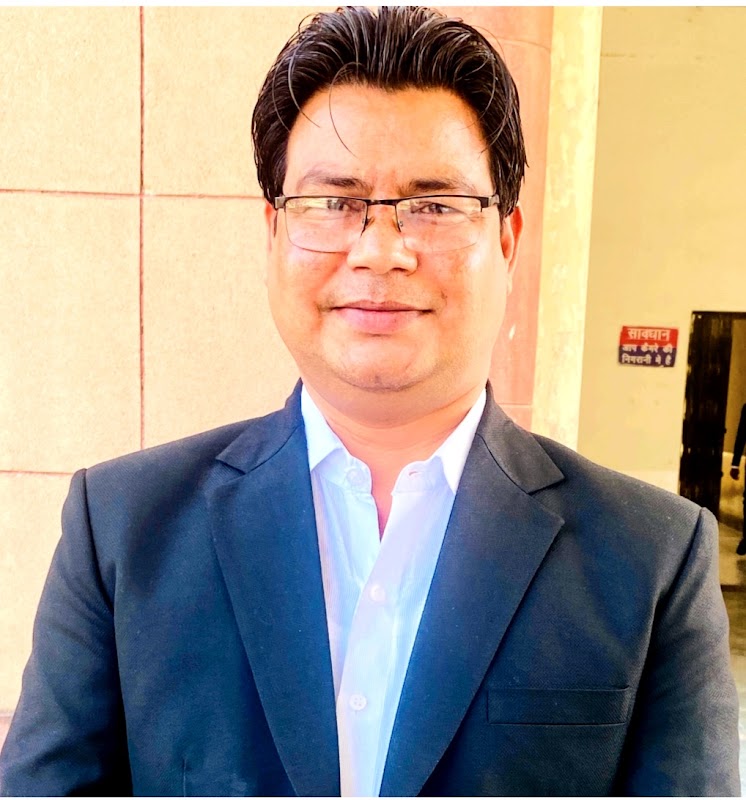 Advocate Mukesh Dayal