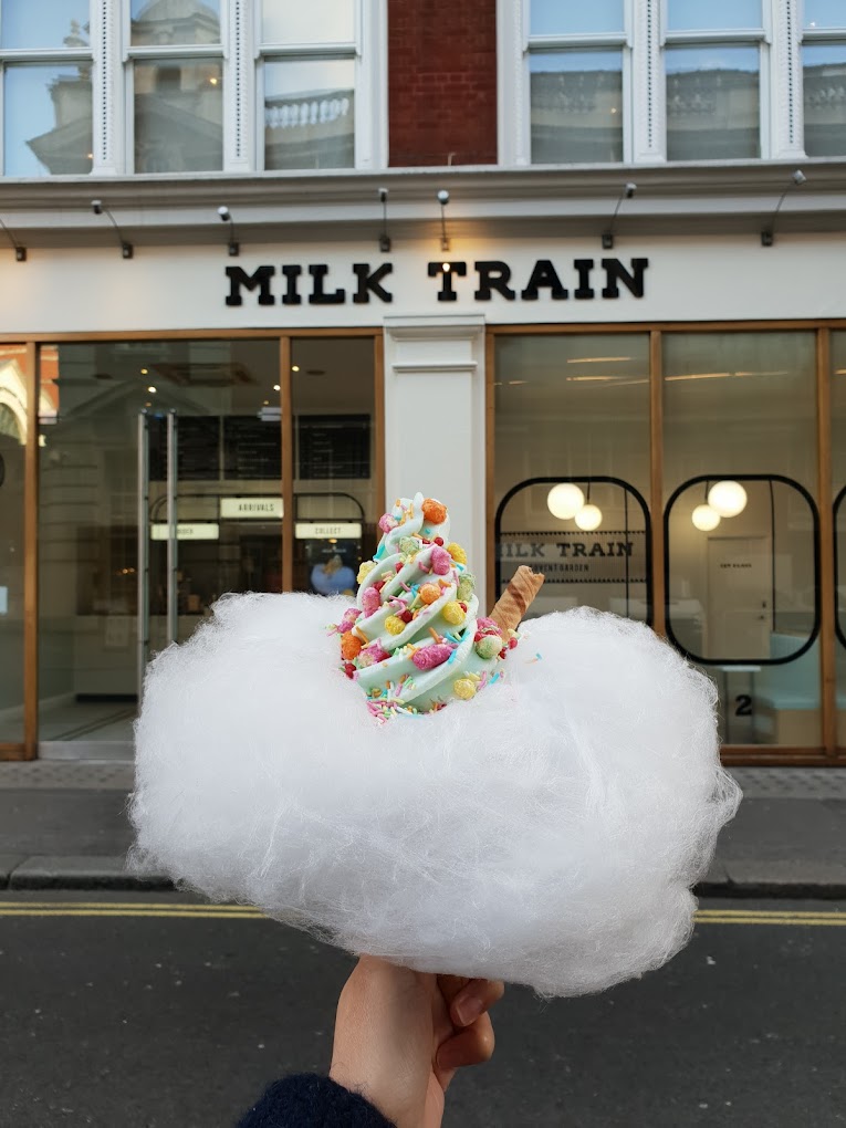Indulge in the sweetest treats the city has to offer with our guide to late-night desserts in London. From creamy gelato to decadent waffles and everything in between, satisfy your sweet tooth with these 26 delicious dessert places open late. #Londonfoodie #desserts | Late Night Dessert London | Late Night Dessert Places In London | Best Late Night Dessert London | Late Night Dessert Places London | Dessert Places Open Late London | Best Desserts In London | Places To Eat In London #londonguide