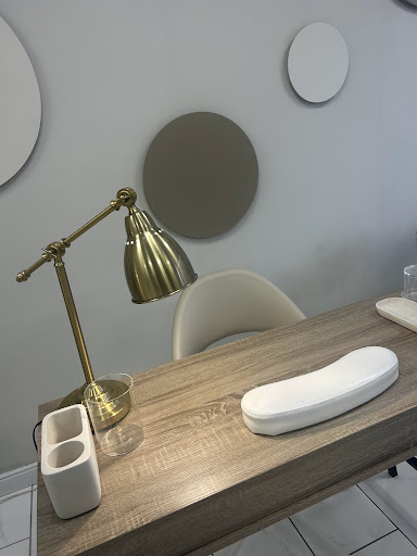 Wells beauty studios - Thumbnail