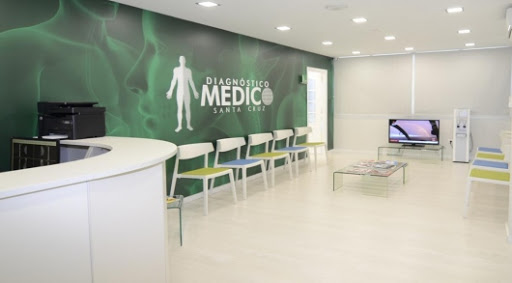 Dr. Jonathan Rodríguez Talavera, Urólogo