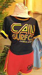 Photo n°6 de SUPERDRY Saint-Raphaël à Saint-Raphaël (Magasin de vêtements)