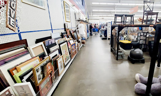 Edmonds Goodwill - Visual