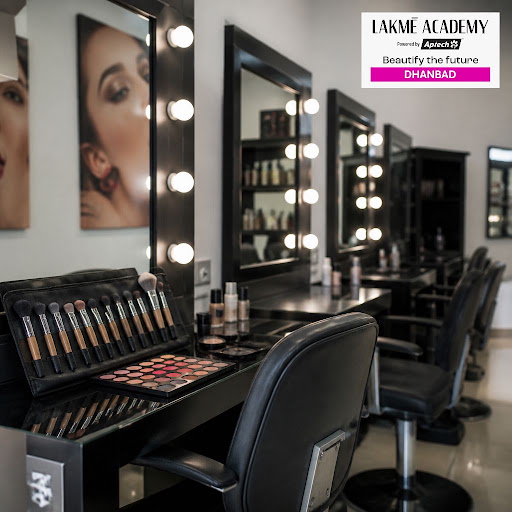 New to beauty and confused where to start? At LAKME ACADEMY DHANBAD Powered by Aptech, Saridhela,… post image