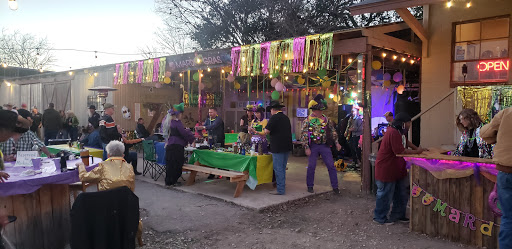 Monkey Cage Saloon - Visual