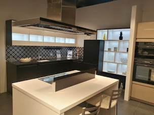 Photo n°3 de DARTY Cuisine Cannes à Mandelieu-la-Napoule (Magasin de meubles de cuisine)