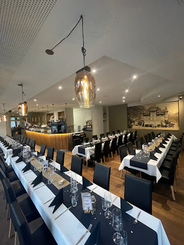 Couronne Bar & Restaurant by null