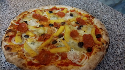 Pizza Da Willy pizzeria d'asporto. Gallery - Italy