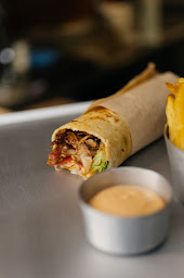 Photo n°3 de NEMESIS - Artisan Kebabier à Paris (Sandwicherie)