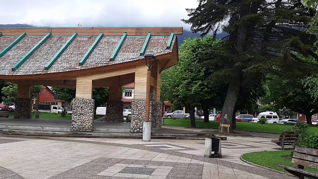 Opiniones de Plaza de Armas Puerto Aysén en Puerto Aysén - Aparcamiento