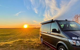 Photo n°3 de VAN-IT Figari - VAN-IT Porto vecchio - Location van aménagé - Porto-Vecchio - Corse du Sud - Vente Van Occasion à Figari (Agence de location de véhicules de loisirs)